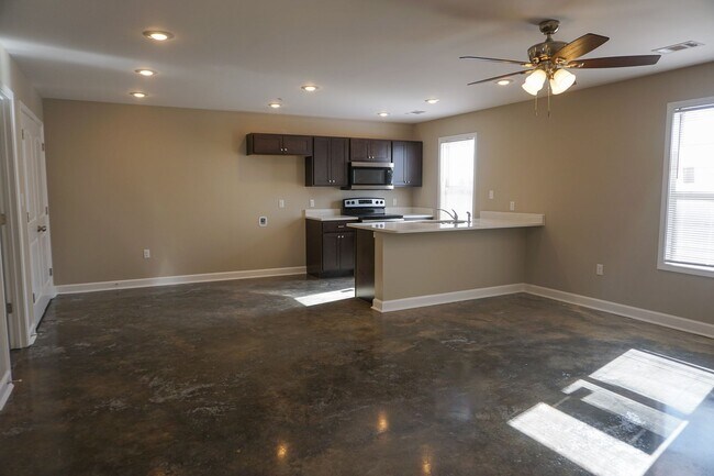 Building Photo - Parkview Apartments