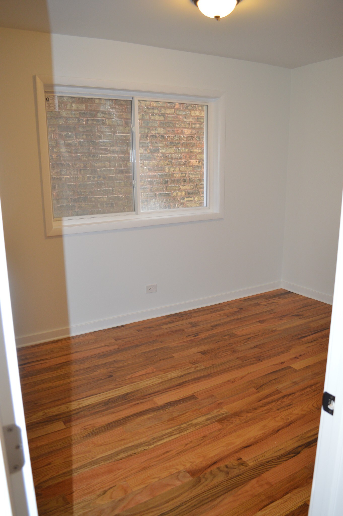 Building Photo - 1438 N Maplewood Ave