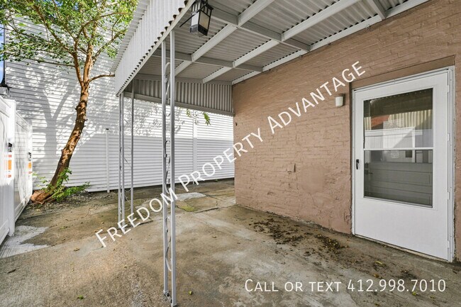Building Photo - 1717 Sidney St