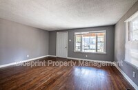 Building Photo - 2242 3rd Ave S