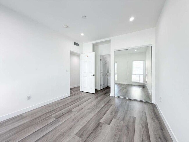 Building Photo - 1258 Leighton Ave