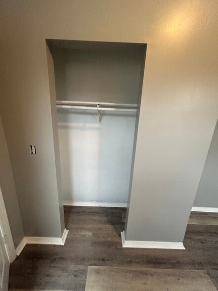 Building Photo - 8459 S Morgan St