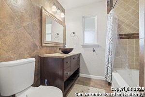 Building Photo - 415 Calumet Pl