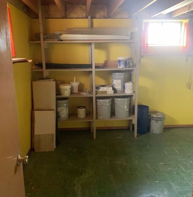 Building Photo - $1,995 | 3 Bedroom, 3 Bathroom House | Pet...