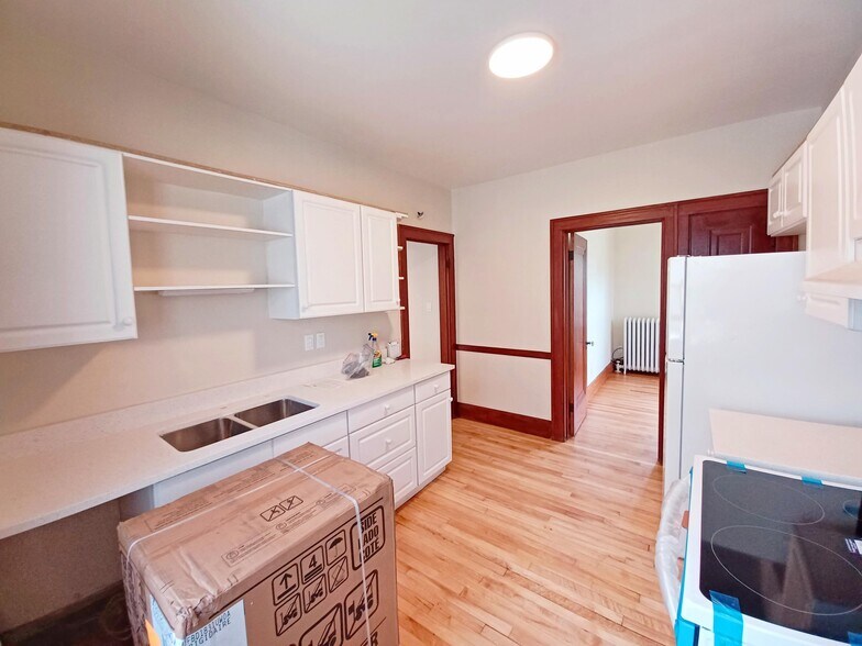 Building Photo - 1244 Maryland St