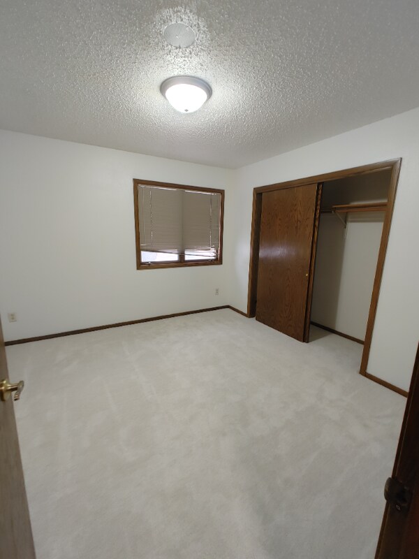 Building Photo - 506 N 11th St