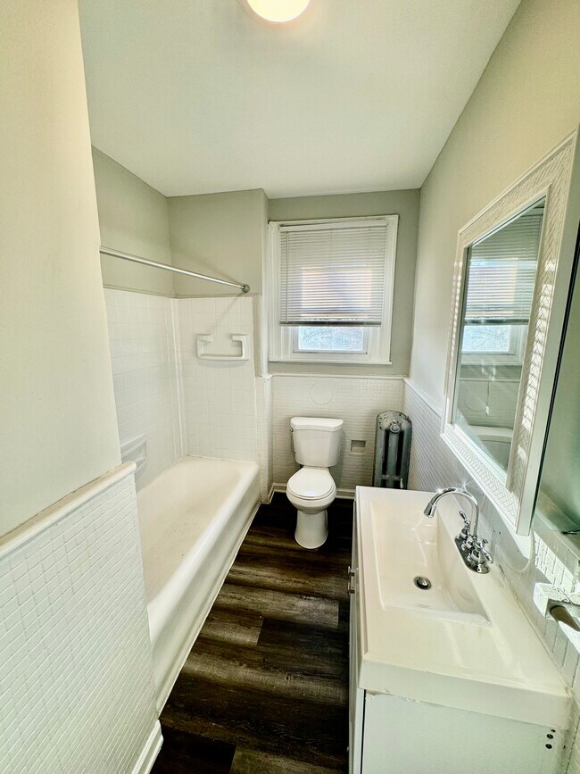 Building Photo - 5388 Hazelhurst St