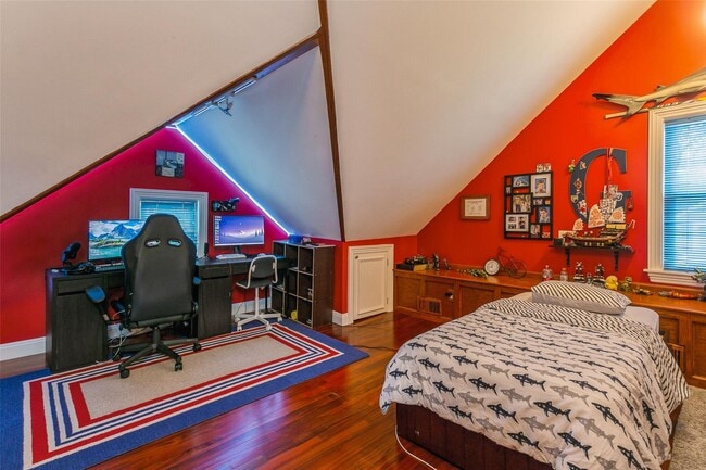 Building Photo - 52 Orchard Ridge Rd