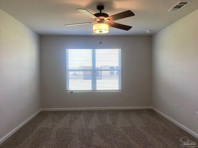 Building Photo - 5155 Gaineswood Dr