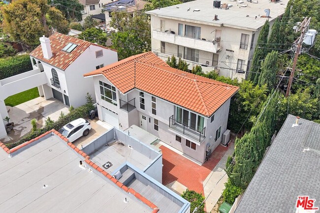 Building Photo - 823 Lorraine Blvd