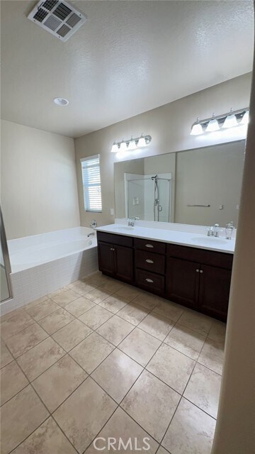 Building Photo - 25863 Prospector Ct