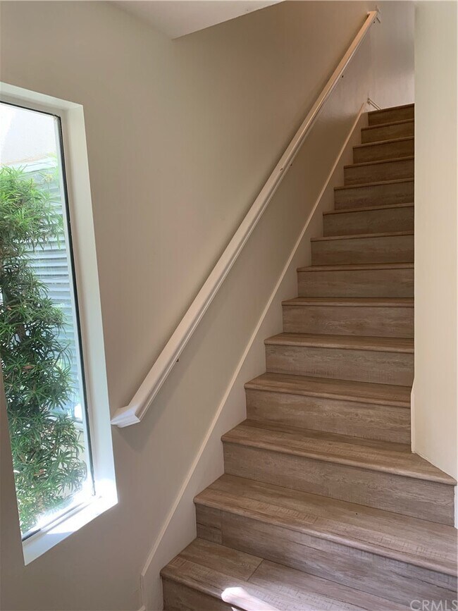 Building Photo - 26419 Portola-