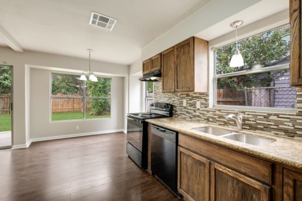 Building Photo - 9214 Cliffvale Street