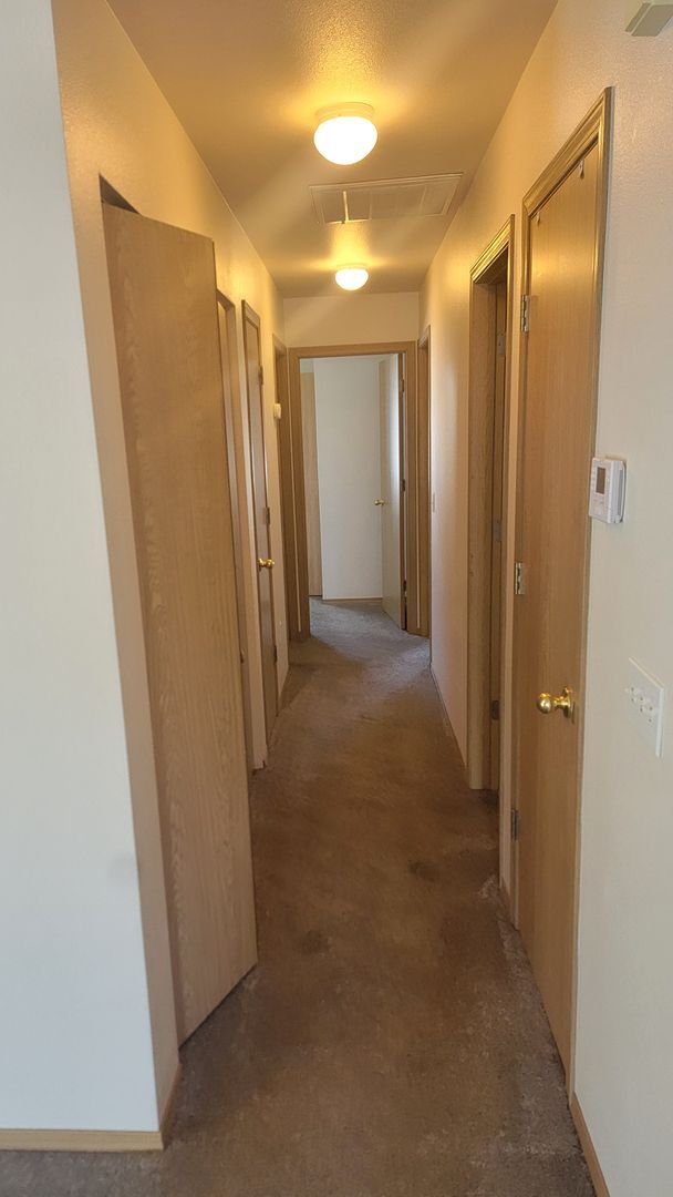 Building Photo - Nice 3 bedroom Duplex in the Valley