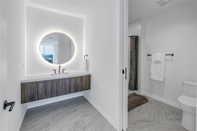 Building Photo - 777 3rd Ave N