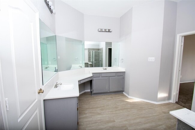 Building Photo - 4576 Postbridge Dr