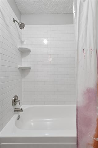 Building Photo - 11 Abbey Rd