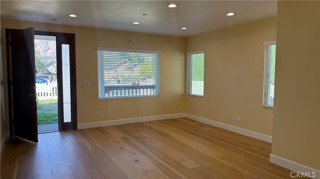 Building Photo - 3344 Brandon St