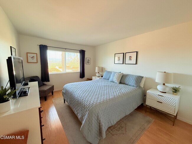 Building Photo - 647 Blue Oak Ave