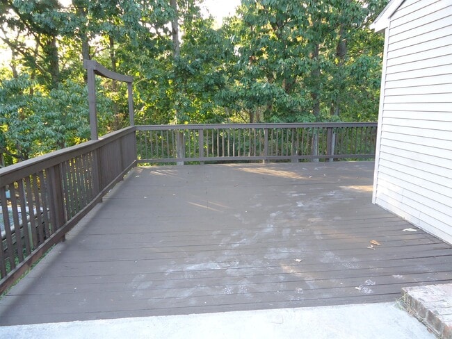 Building Photo - 163 Country Park Dr
