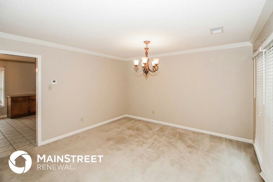 Building Photo - 1990 3 Pines Cove