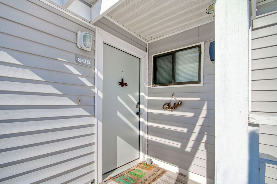 Building Photo - 351 Lake Arrowhead Rd