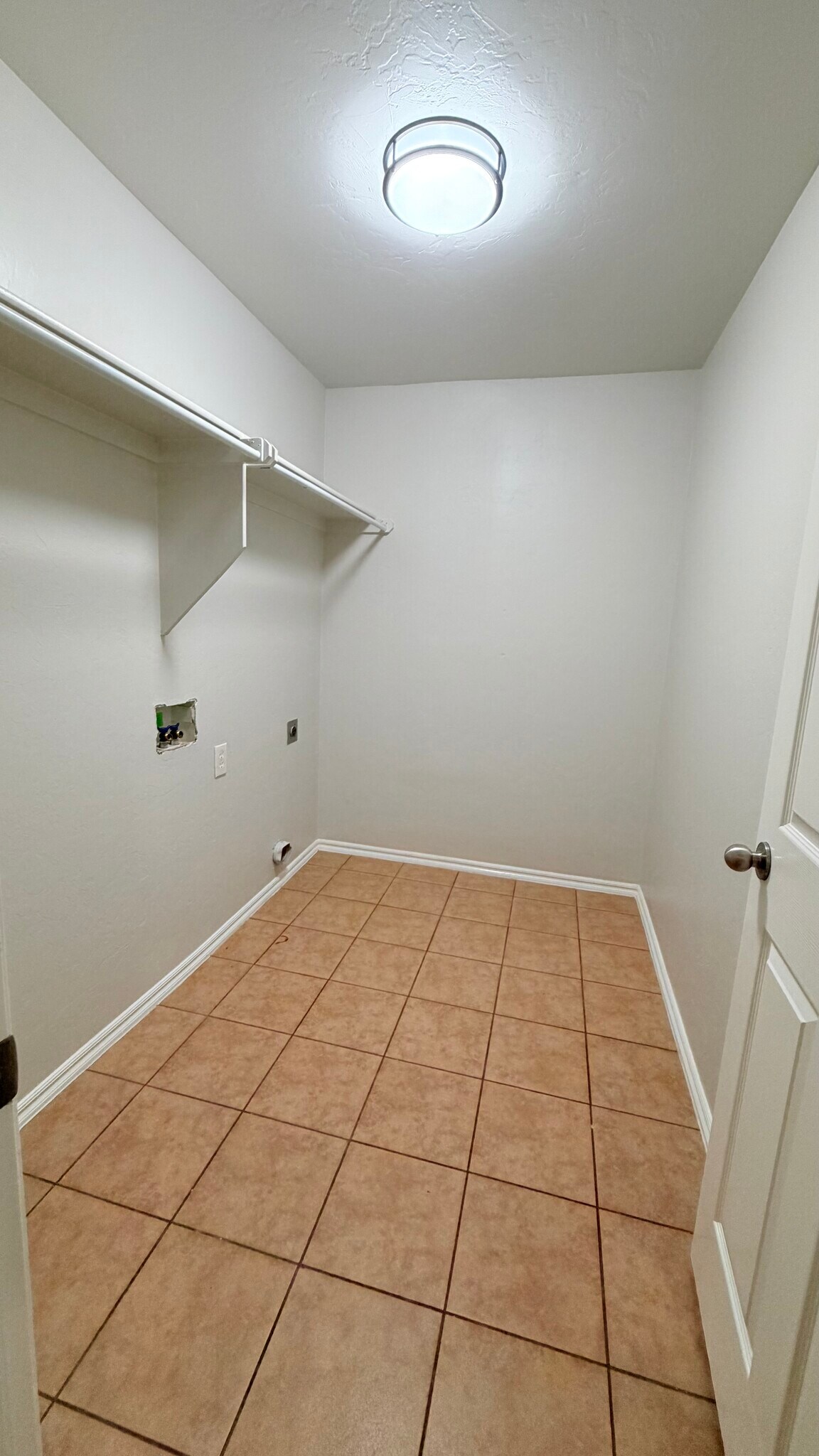 Building Photo - 2401 Chadsford Ln
