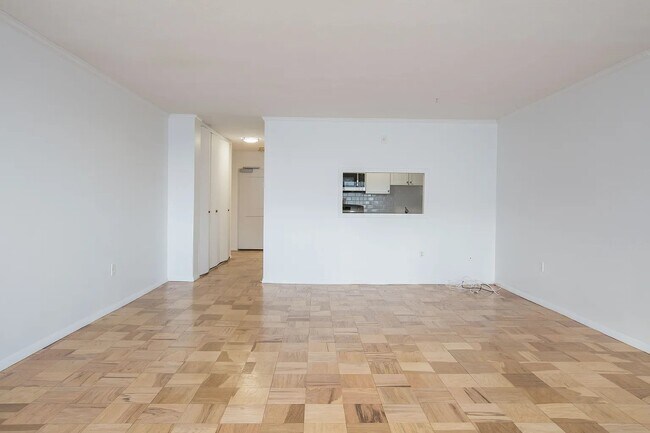 Building Photo - 8 Whittier Pl