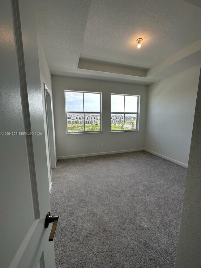 Building Photo - 26460 SW 148th Ct