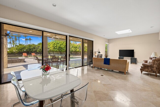 Building Photo - 70520 Gardenia Ct