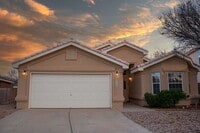 Building Photo - Great 3 Bedroom 2 Bath home with appliance...