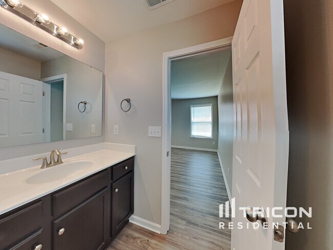 Building Photo - 922 Pointe Andrews Drive