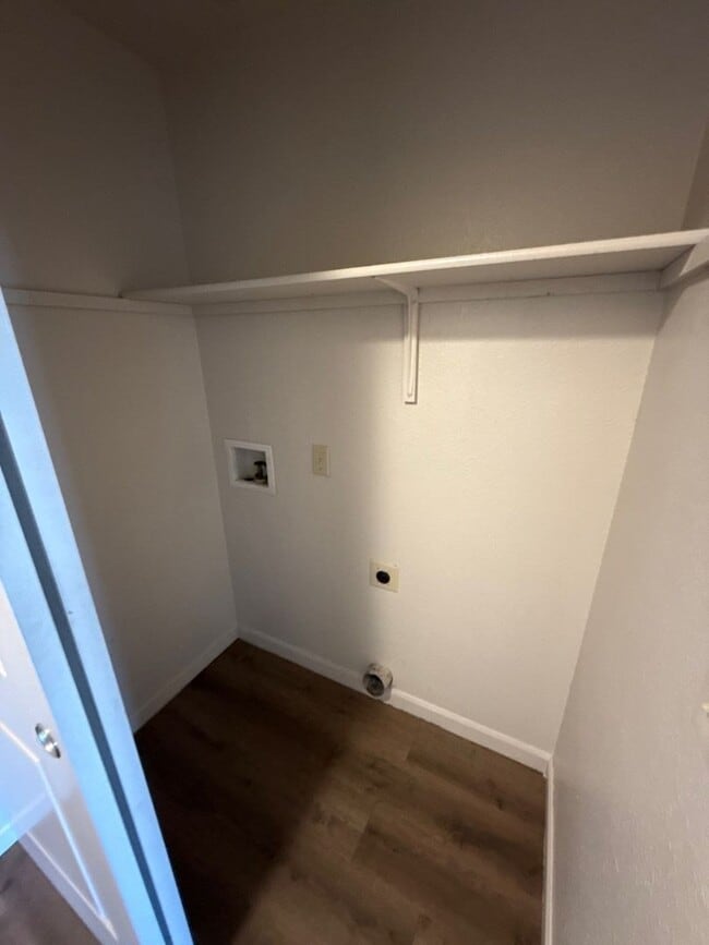 Building Photo - 918 Bryan Ct