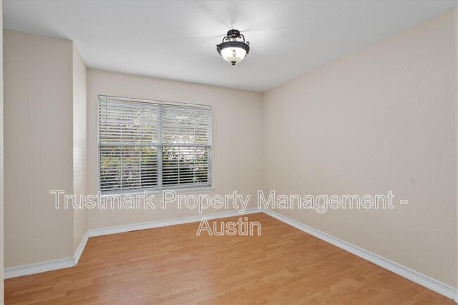 Building Photo - 17300 Ardisia Dr