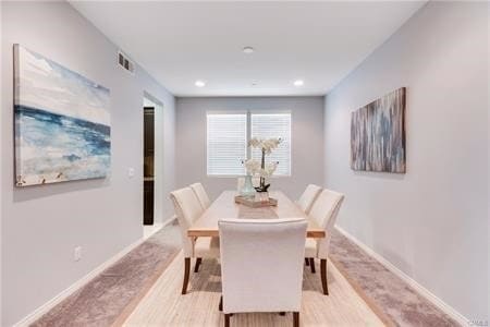 Building Photo - Elegantly Crafted & Tantalizingly Spacious...