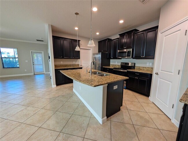 Building Photo - 11024 Little Blue Heron Dr