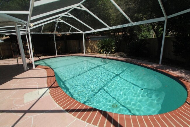 Building Photo - Pool Home with Office, Two Primary Suites ...
