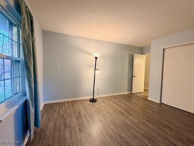 Building Photo - 6930 Carriage Hill Dr