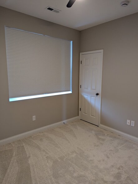 2nd Floor BR3 #2 - 5689 Ohio Trl