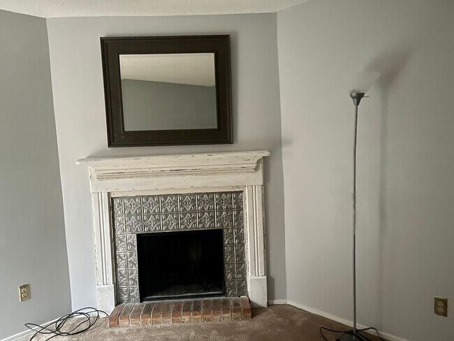 Building Photo - 720 Coventry Ln