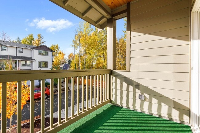 Building Photo - 304 S 48th Ct