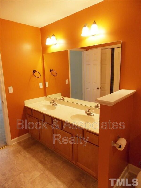 Building Photo - 5523 Cottonrose Ln