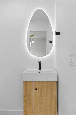 Building Photo - 617 Ouida St