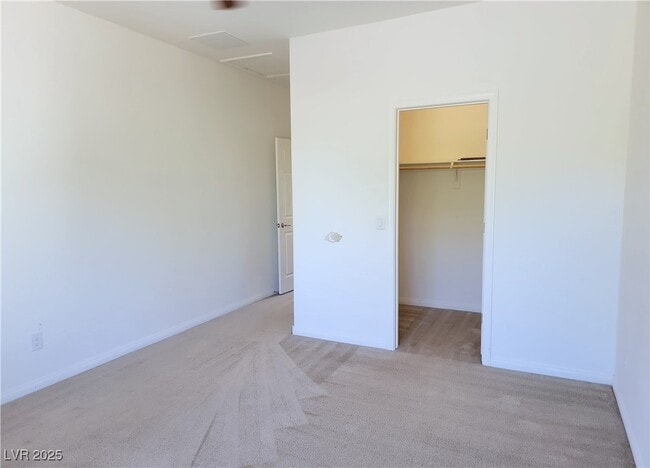 Building Photo - 10465 Saddle Mountain St