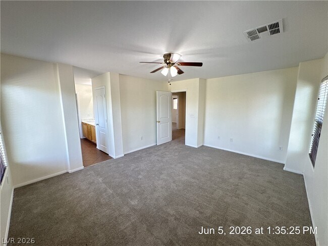 Building Photo - 2616 Courlan Dr