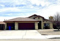 Building Photo - Charming 3BR House in Adelanto