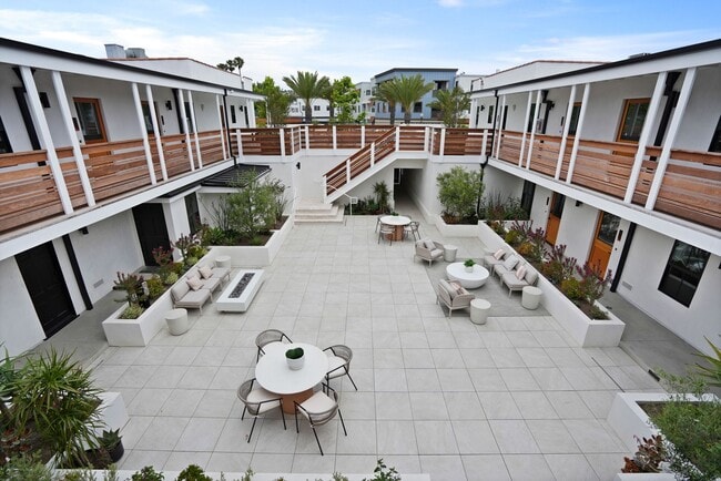 Floorplan - Del Prado House. Beautifully Renovated Homes