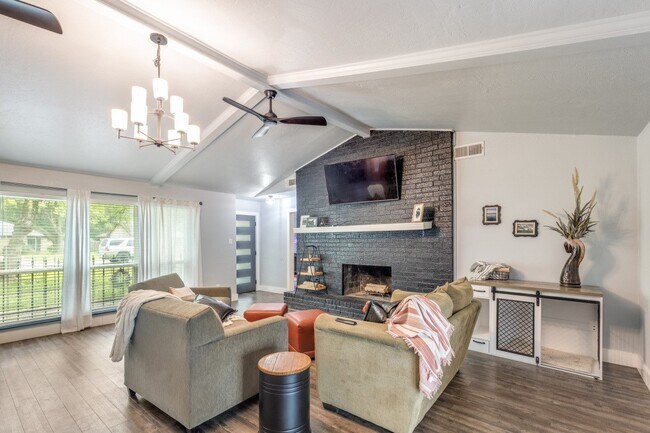 Building Photo - 2511 River Ridge