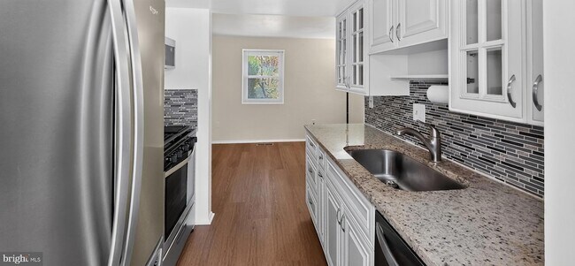 Building Photo - 5449 Mystic Ct