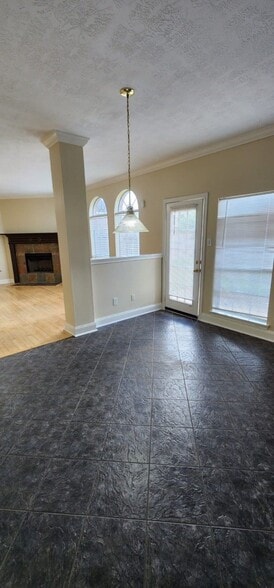 Building Photo - 503 Taskwood Dr